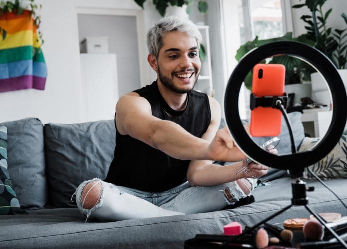 tiktok produzindo vídeo