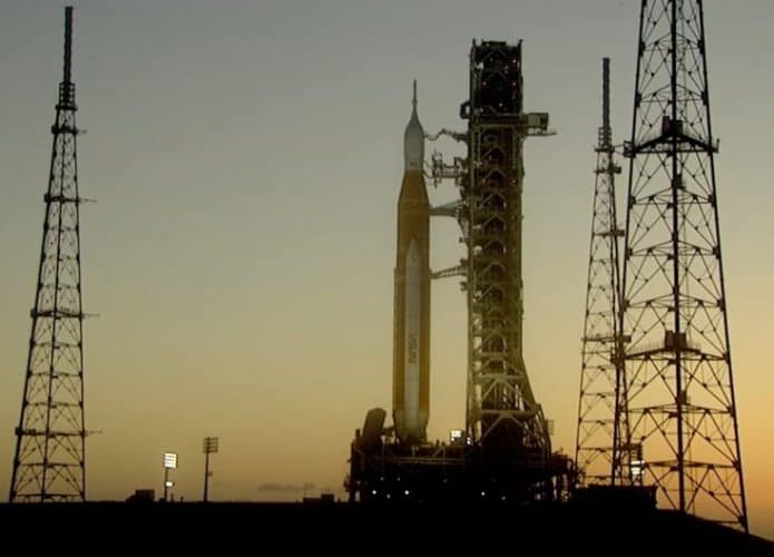 SLS-crawler-695x500