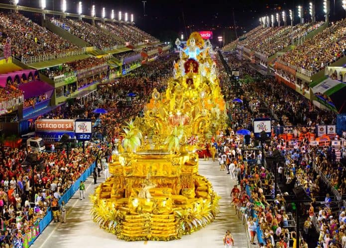 Carnaval 2022: veja como assistir ao desfile das escolas de samba online