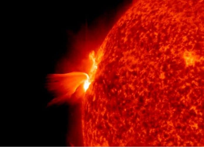 explosao-solar-pascoa-capa-695x500