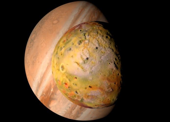lua-de-jupiter-io-695x500