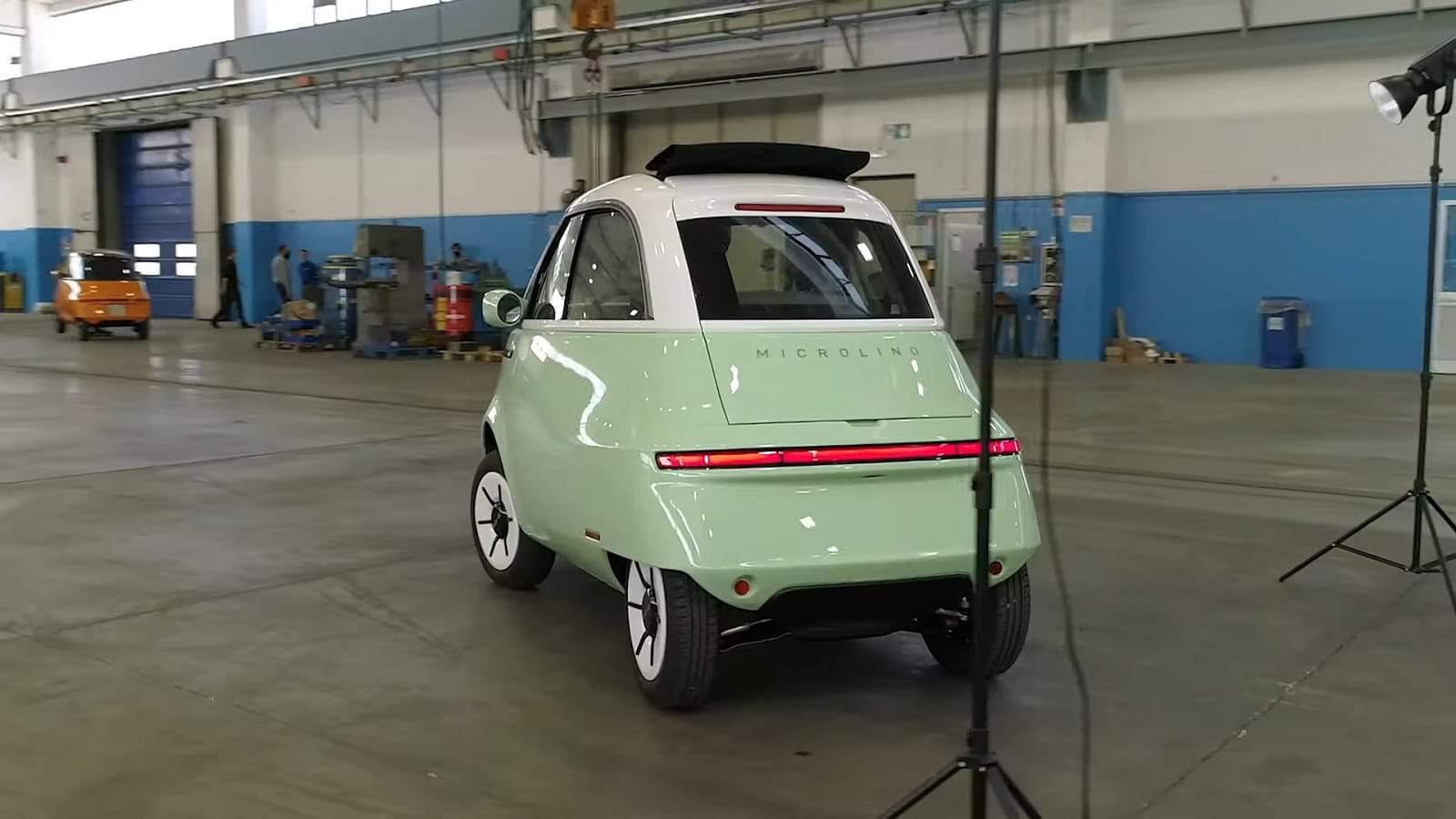 Romi-Isetta elétrica vem aí: montadora apresenta linha de montagem para Microlino 2.0
