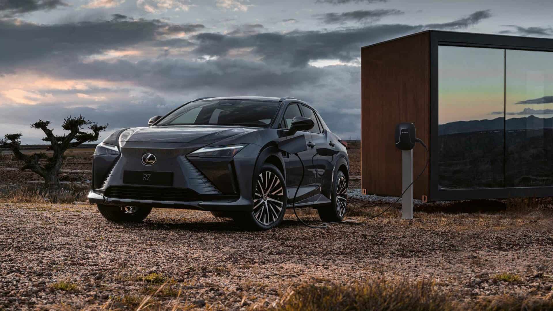 RZ 450e, primeiro carro elétrico da Lexus