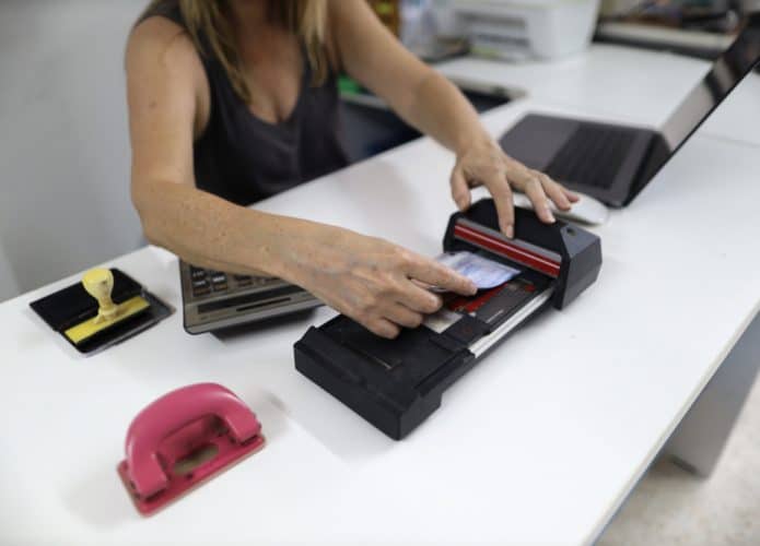maquina de carbono de cartão de crédito