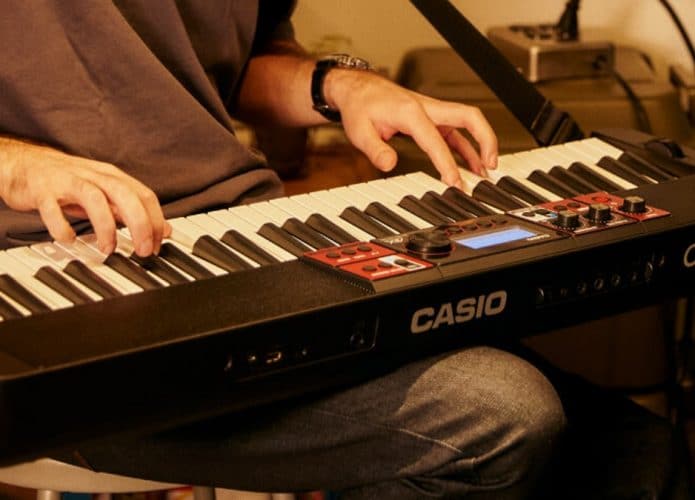 teclado-casio-capa-695x500