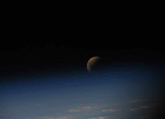 lua de sangue