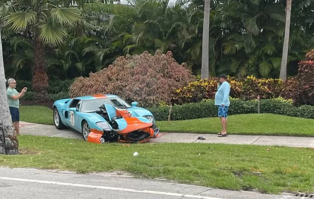 Ford GT