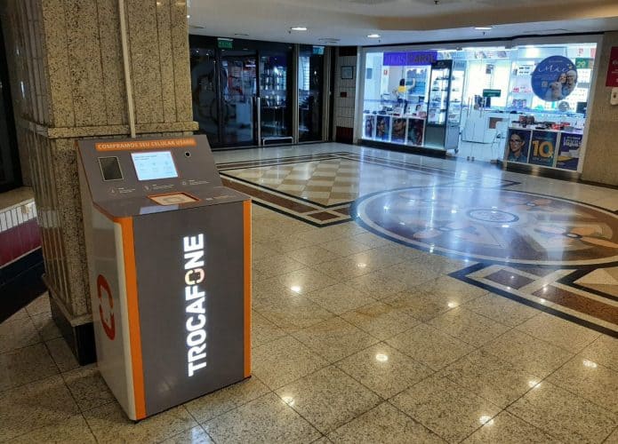 Quiosque que compra celulares usados (Imagem: divulgação/Trocafone)
