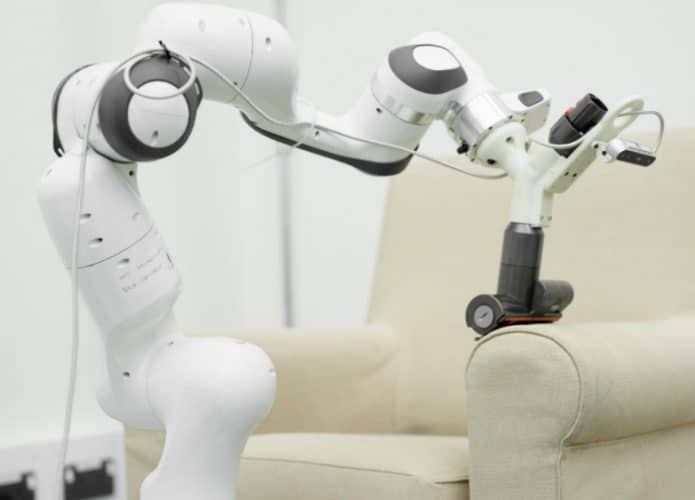 Robôs da Dyson fazem tarefas domésticas como limpar o sofá
