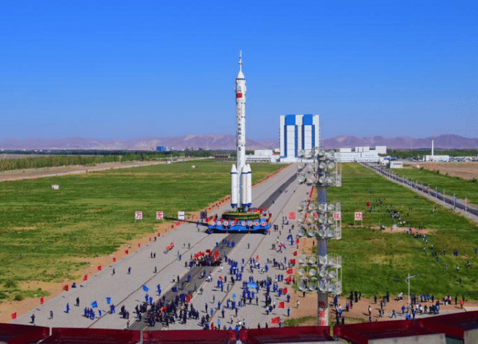 foguete-missao-shenzhou-14-695x500.png