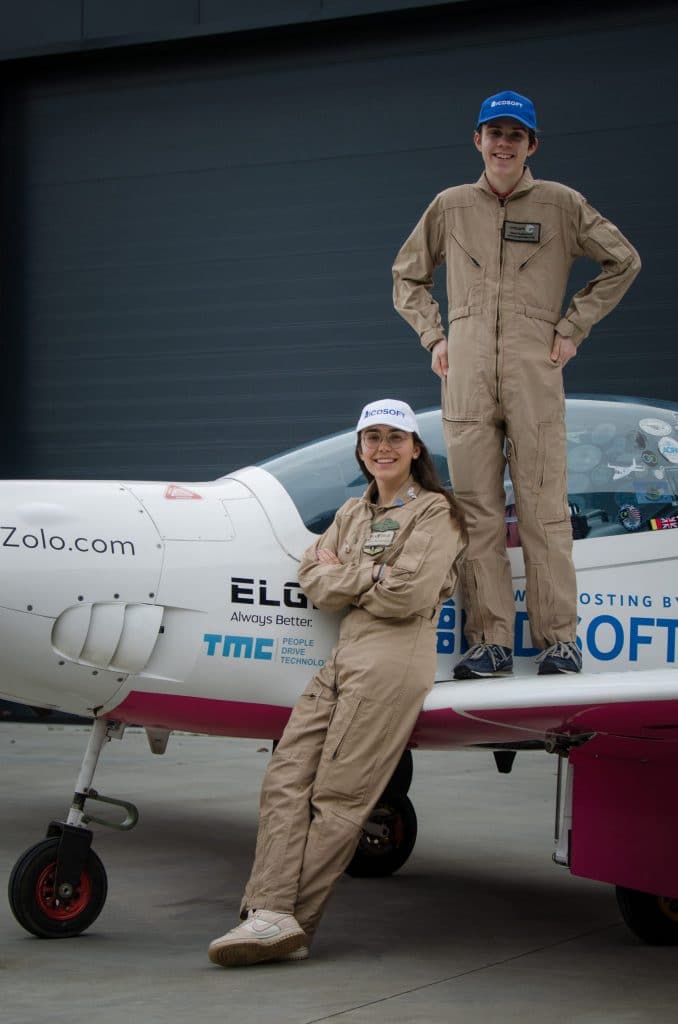 Irmã do jovem piloto de avião