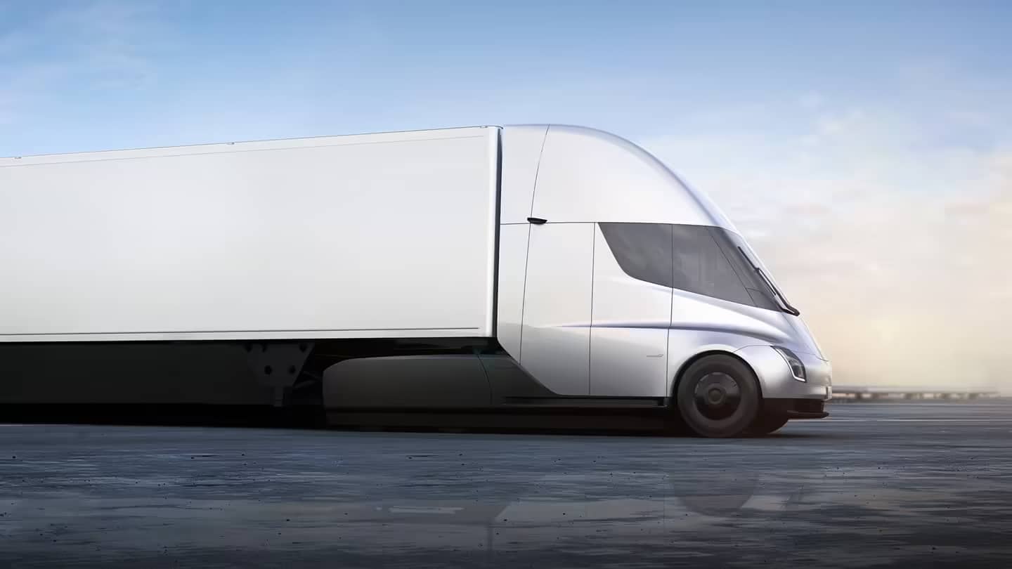 Tesla passa a aceitar reservas para seu caminhão elétrico; veja o preço