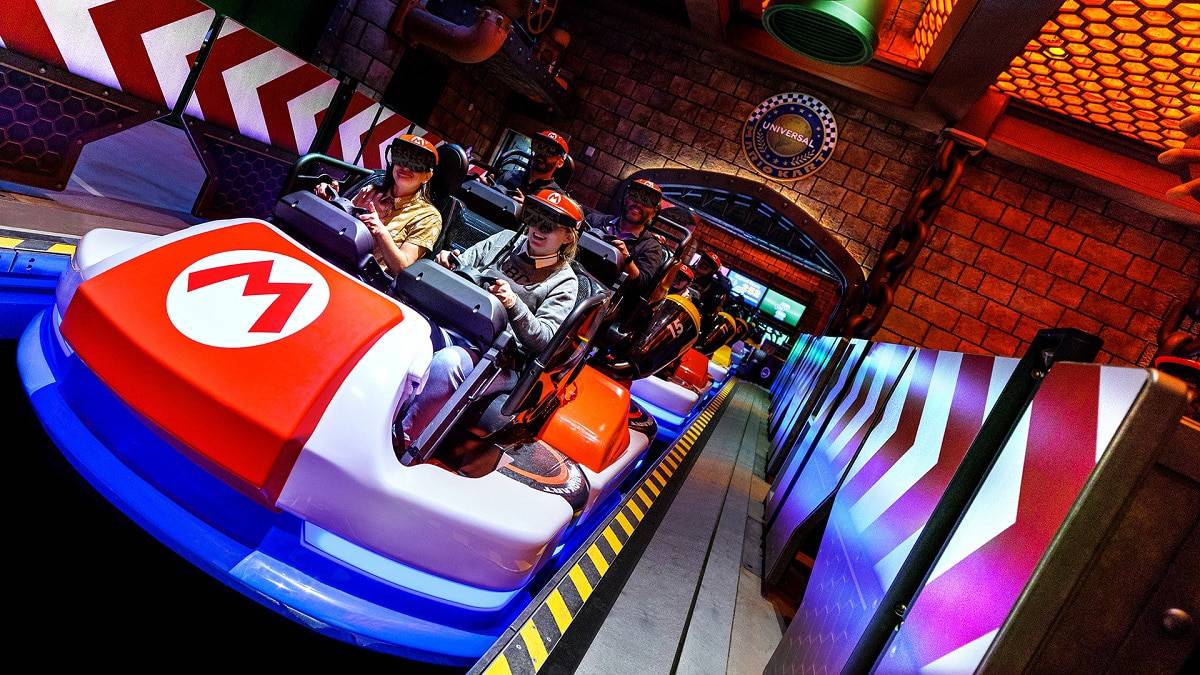 Mario-Kart-Ride-SNW-at-USH