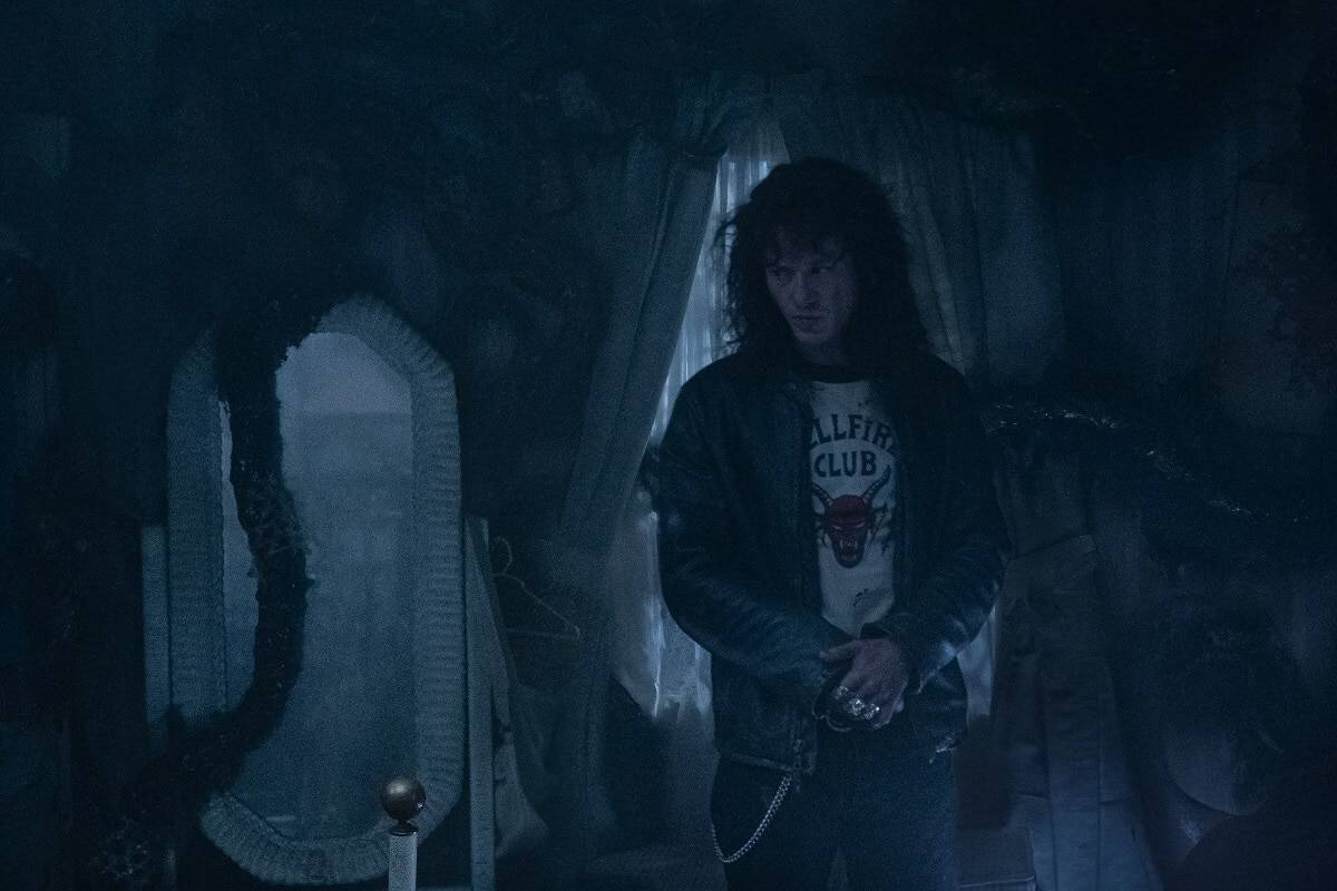 stranger things pânico satânico
