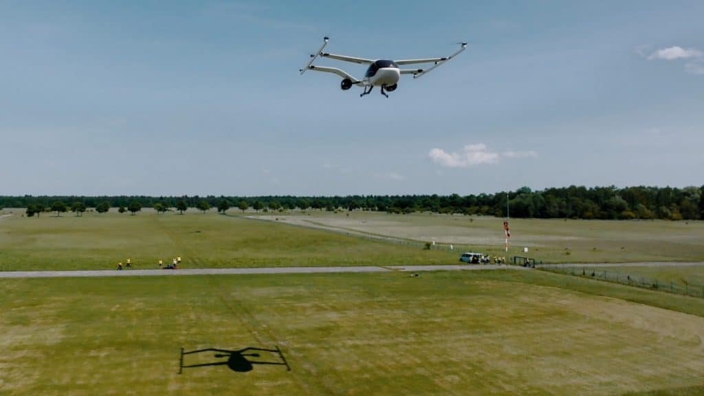 Protótipo do eVTOL da Volocopter em voo