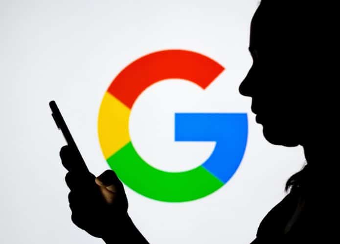 Imagem-conceito para nota sobre o Sleeping Giants processando o Google