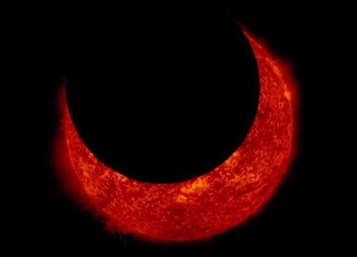 eclipse-solar-capa-695x500