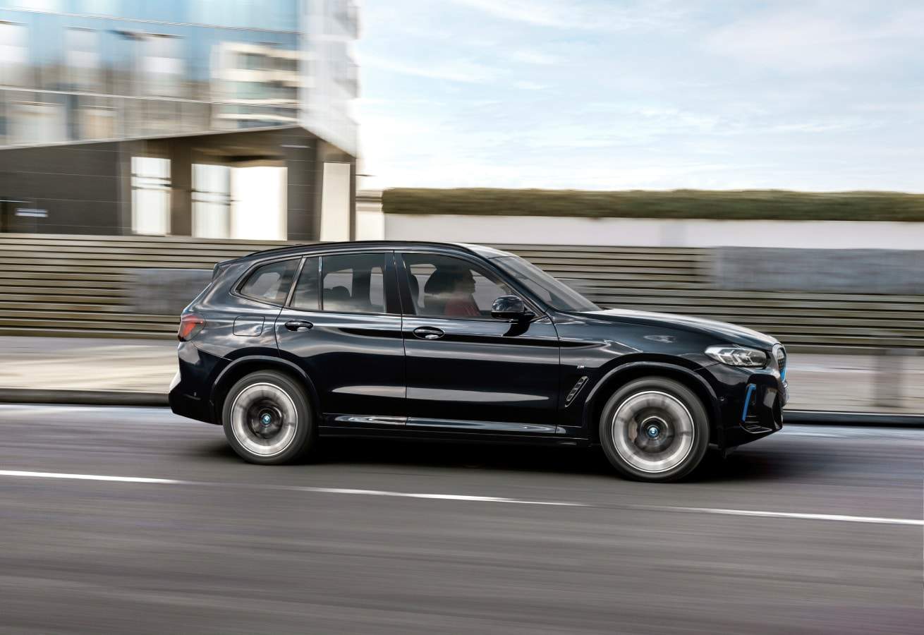 Totalmente elétrico BMW iX3 M Sport está em pré-venda no Brasil, custando R$ 475.950