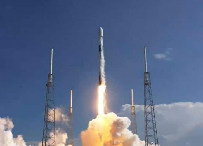 lancamento-spacex-satelite-egipcio-capa-695x500