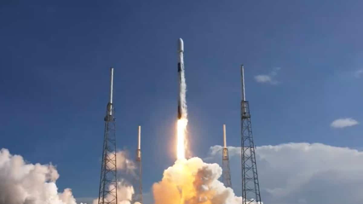 lancamento-spacex-satelite-egipcio-capa