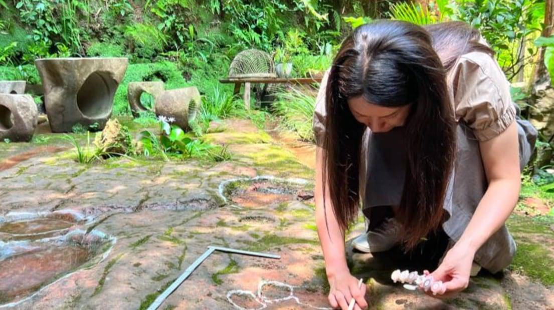 Pegadas de dinossauro de 100 milhões de anos são encontradas em restaurante na China