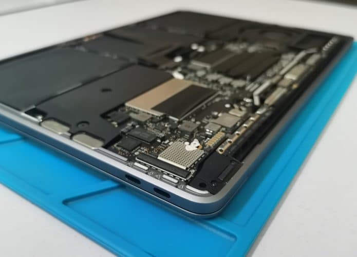MacBook desmontado
