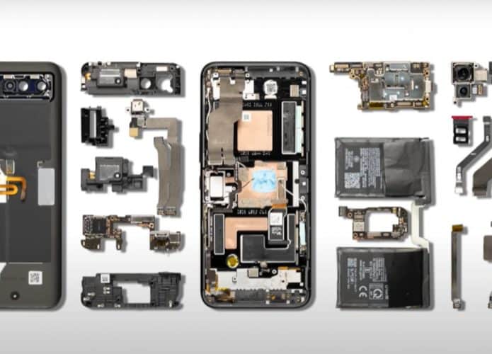ROG Phone 6 desmontado