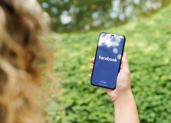 Imagem-conceito para nota sobre conteúdo político no Facebook