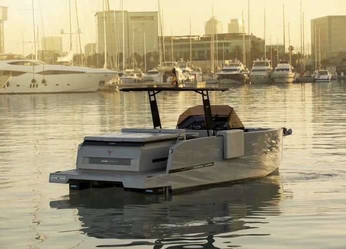 Novo iate híbrido da espanhola CUPRA criado em parceria com a De Antonio Yachts