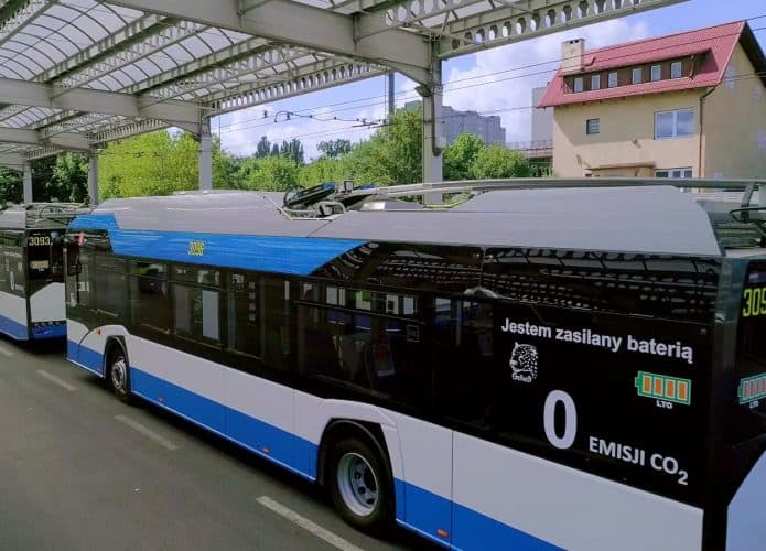 Veículo pesado com bateria da ICPT