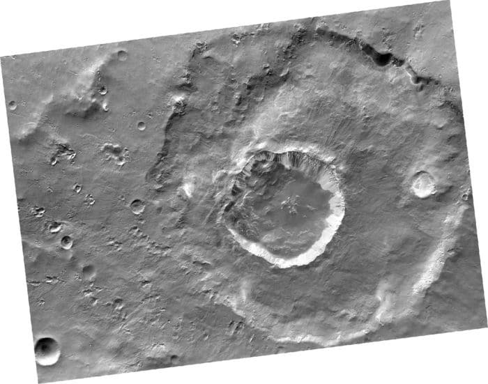 A cratera batizada de "Karratha", no hemisfério sul de Marte, é o ponto de origem do meteorito NWA 7034 - o mais antigo exemplar de rocha do planeta vermelho que temos