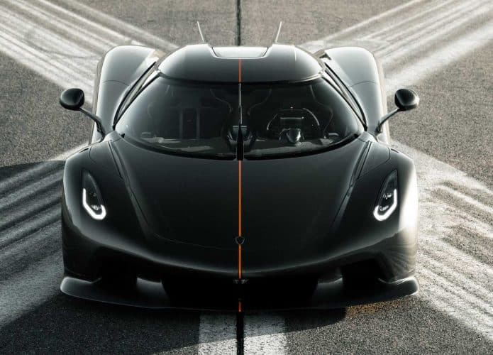 Koenigsegg está disposta a bater o recorde de velocidade do Bugatti Chiron