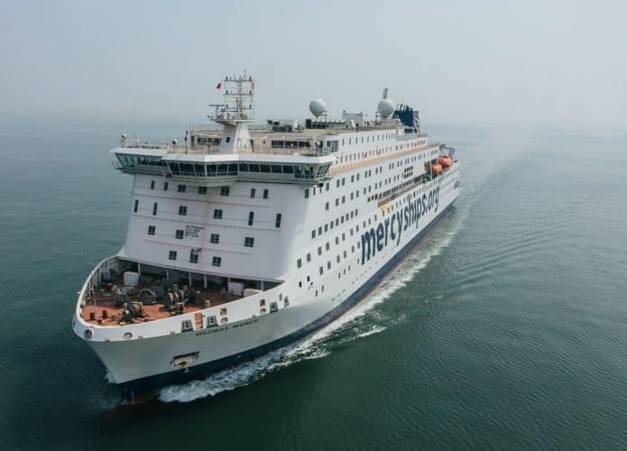 Maior navio hospital do mundo é inaugurado no Senegal