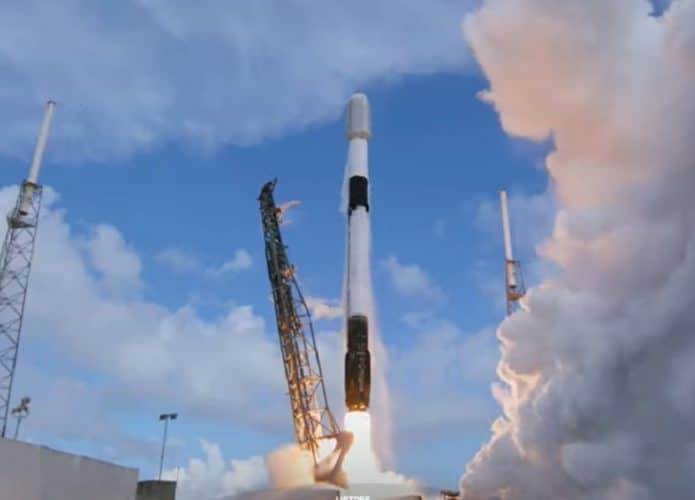 spacex-falcon-9-recorde-695x500