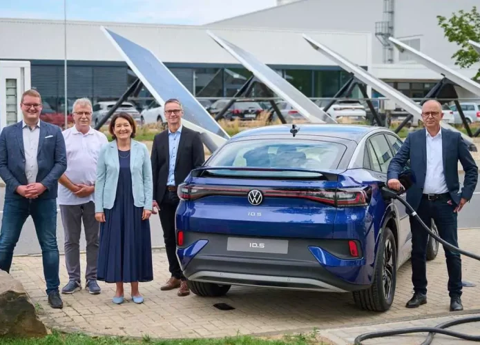 Volkswagen testa nova estação de carregamento com baterias usadas