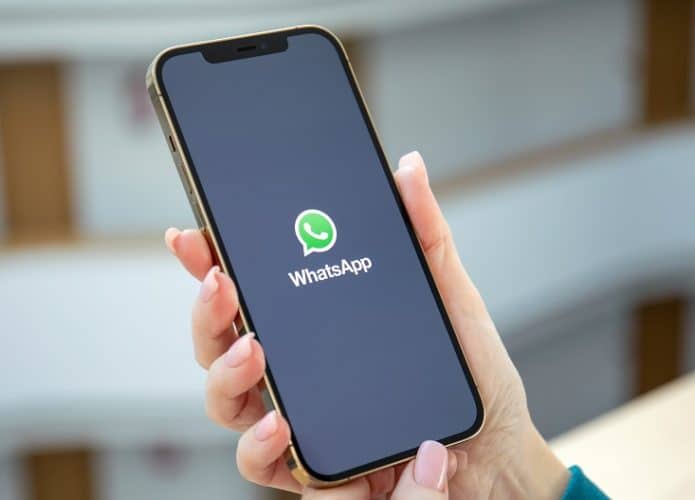 WhatsApp sacudir celular