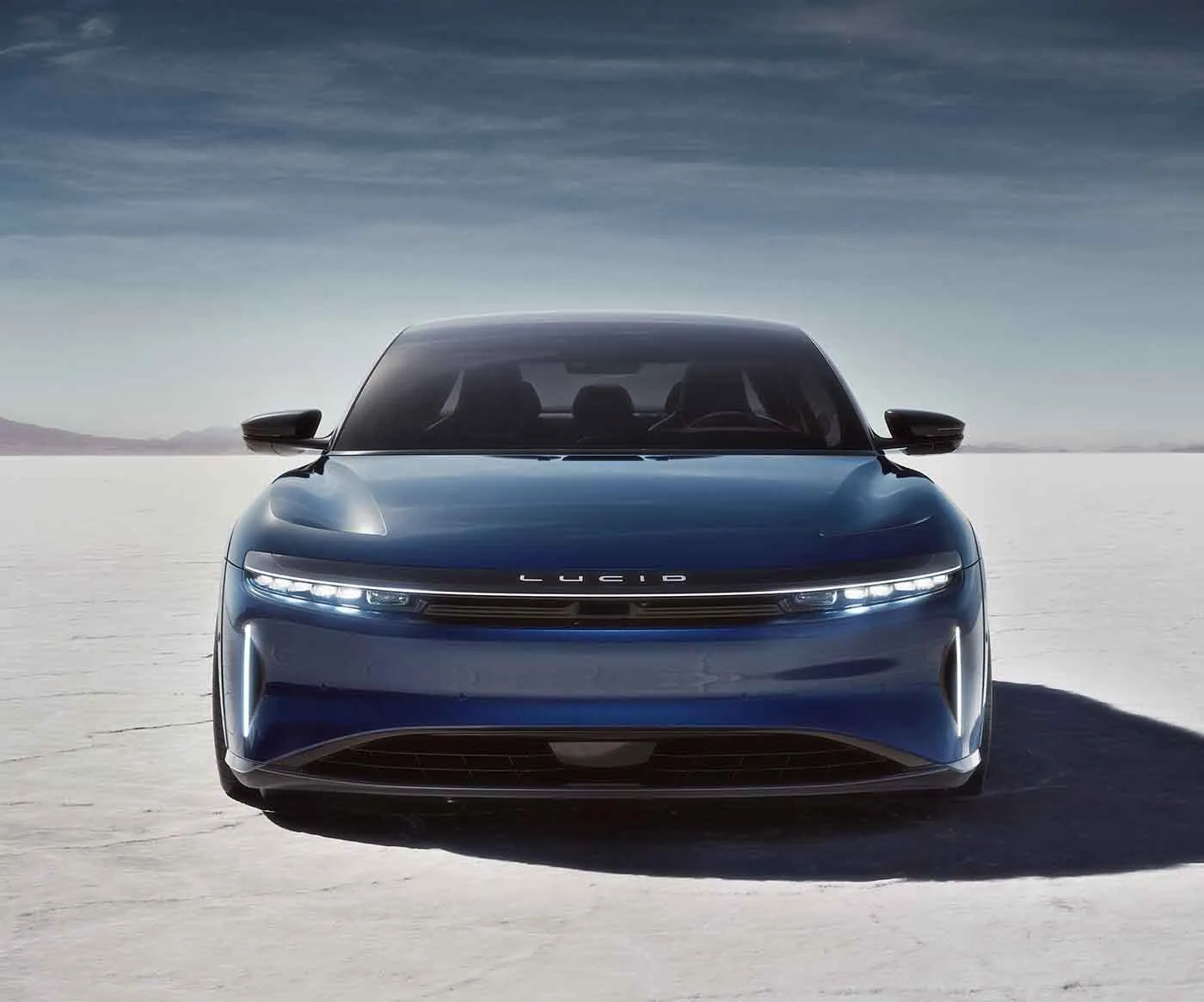 Novo sedã elétrico da Lucid Motors promete deixar o Tesla Model S Plaid comendo poeira