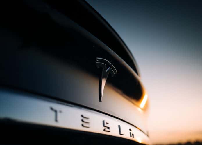 Musk planeja ter Teslas autônomos prontos até o final do ano