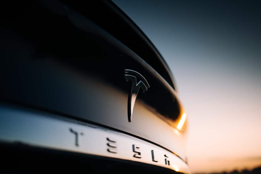 Musk planeja ter Teslas autônomos prontos até o final do ano