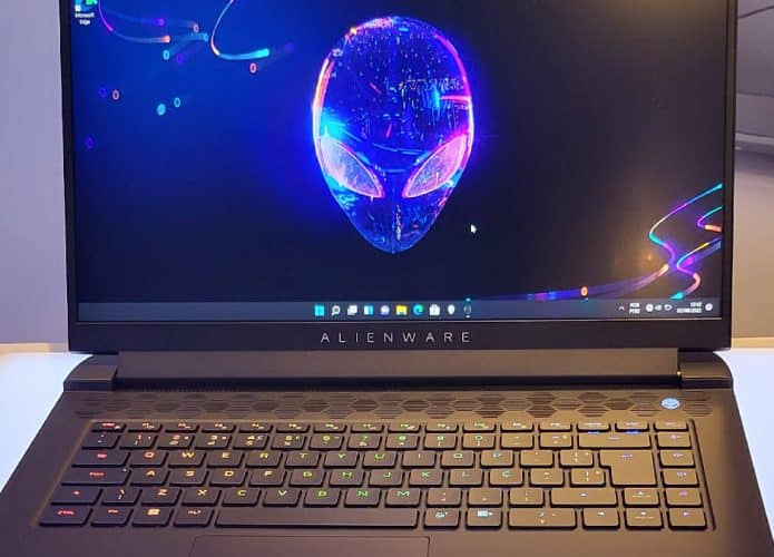Alienware m15 R7