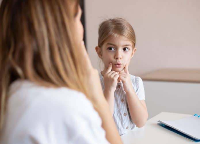 Apraxia de fala na infância (AFI)