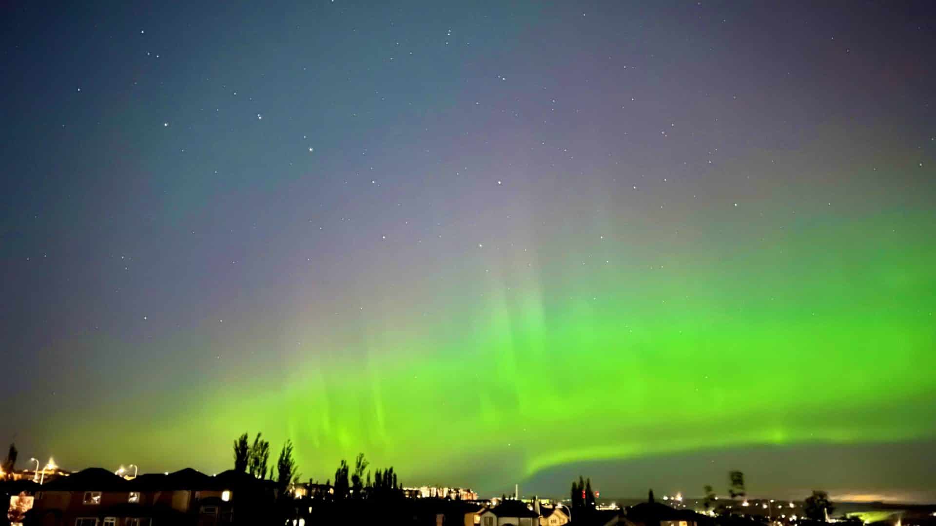 auroras-massa-coronal