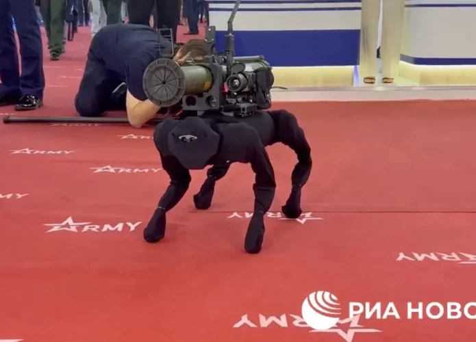 cao-robo-lanca-foguetes-russia-695x500.webp