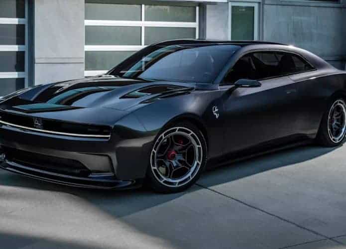 Dodge apresenta Charger Daytona SRT, um carro elétrico que faz mais barulho que o Hellcat