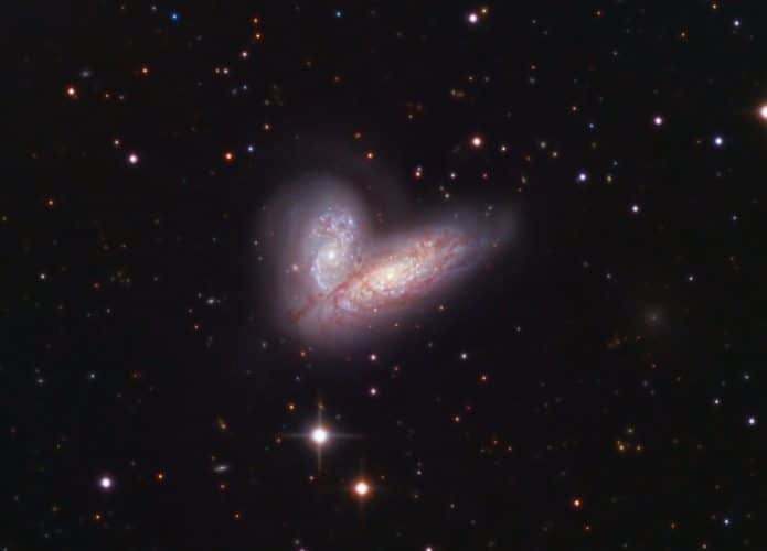 galaxias-Borboleta-695x500