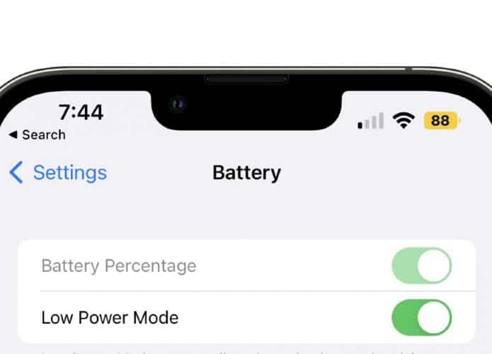 iOS 15 beta 5 volta a mostrar a porcentagem de bateria na barra de status