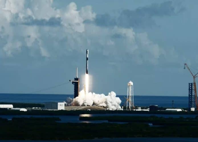lancamento-SpaceX-Starlink-695x499