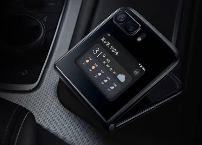 Motorola Razr 2022 lançado com Snapdragon 8+ Gen 1 e tela bem maior