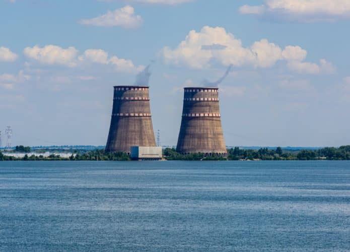 usina-nuclear-ucrania-russia-695x500