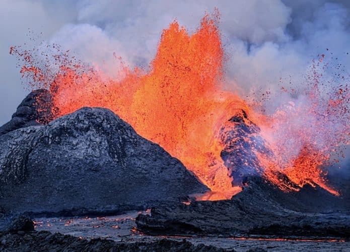 erupcao-vulcao-695x500